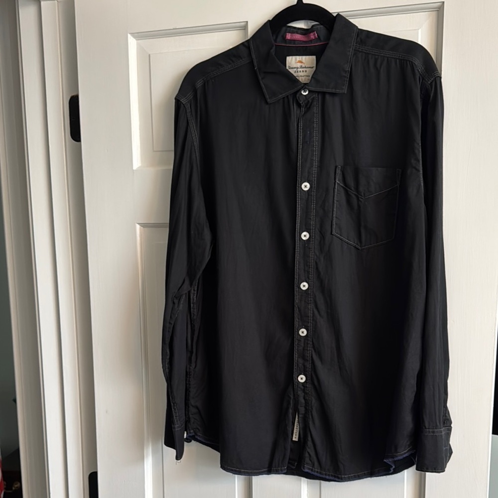 Men's Black Button-Up Shirt